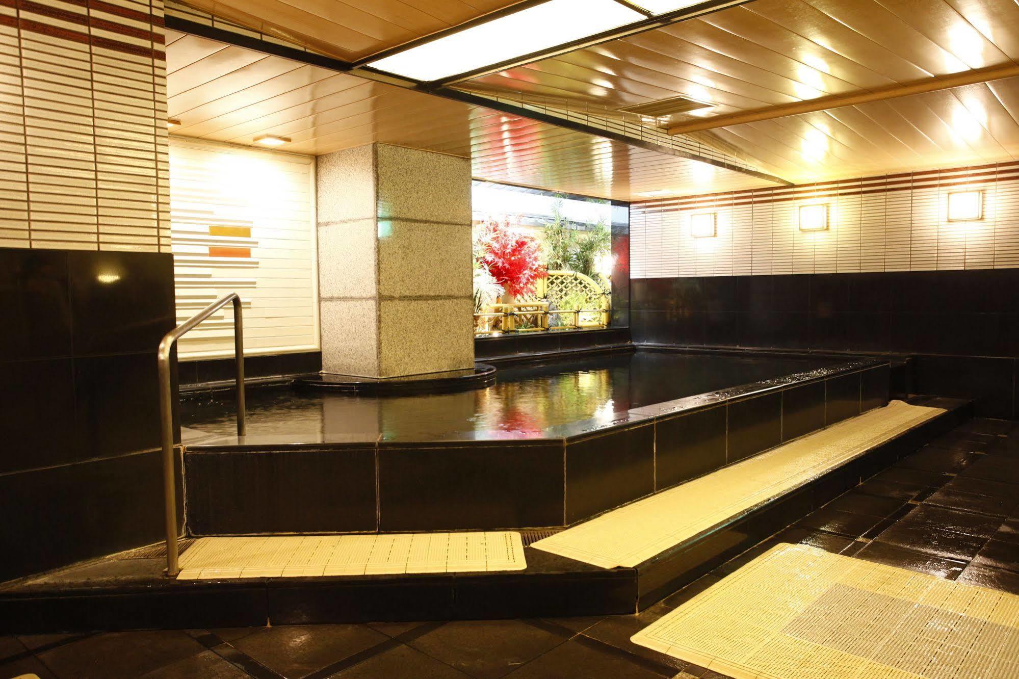 New Central Hotel Tokyo Eksteriør bilde