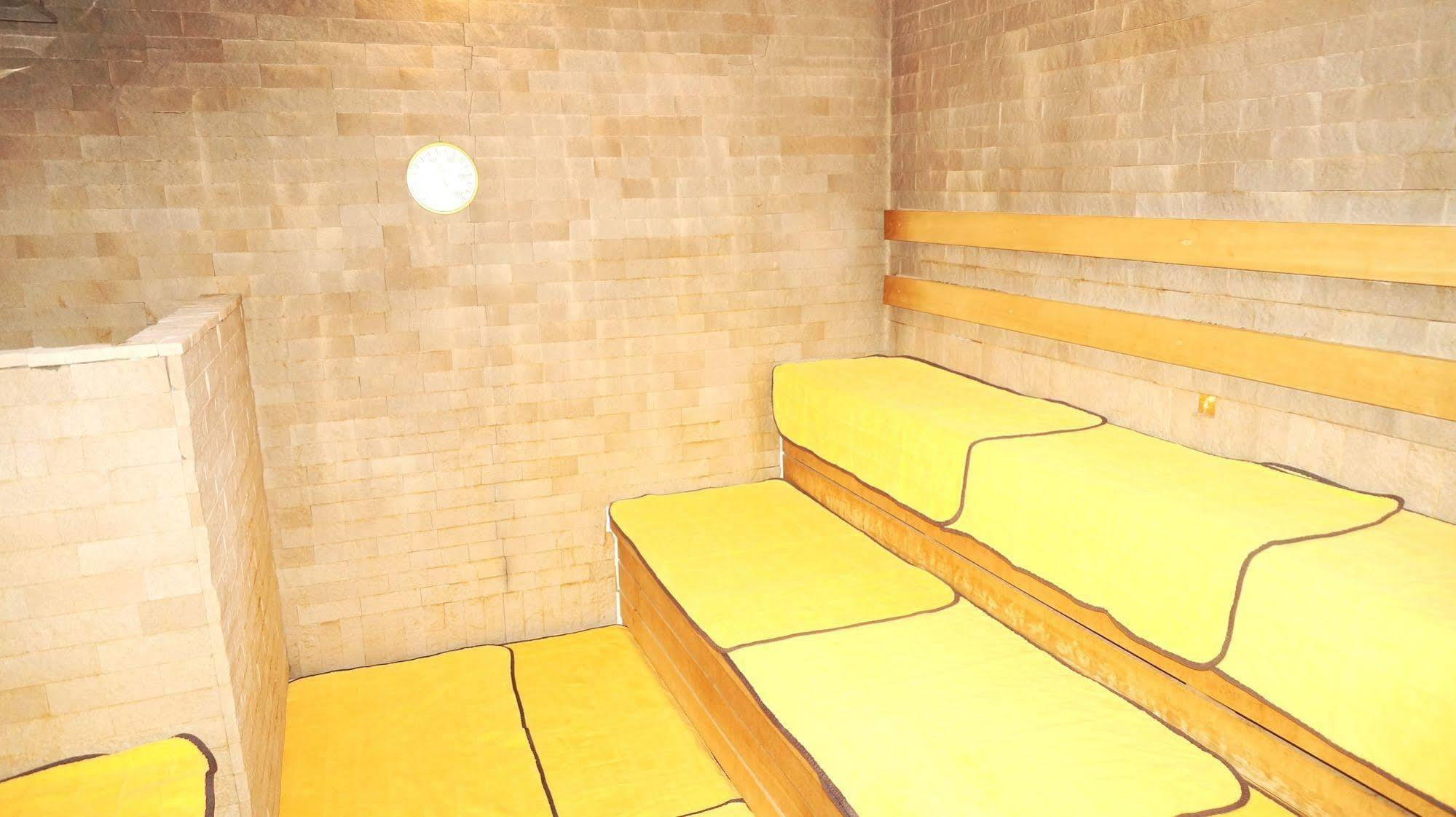 New Central Hotel Tokyo Eksteriør bilde